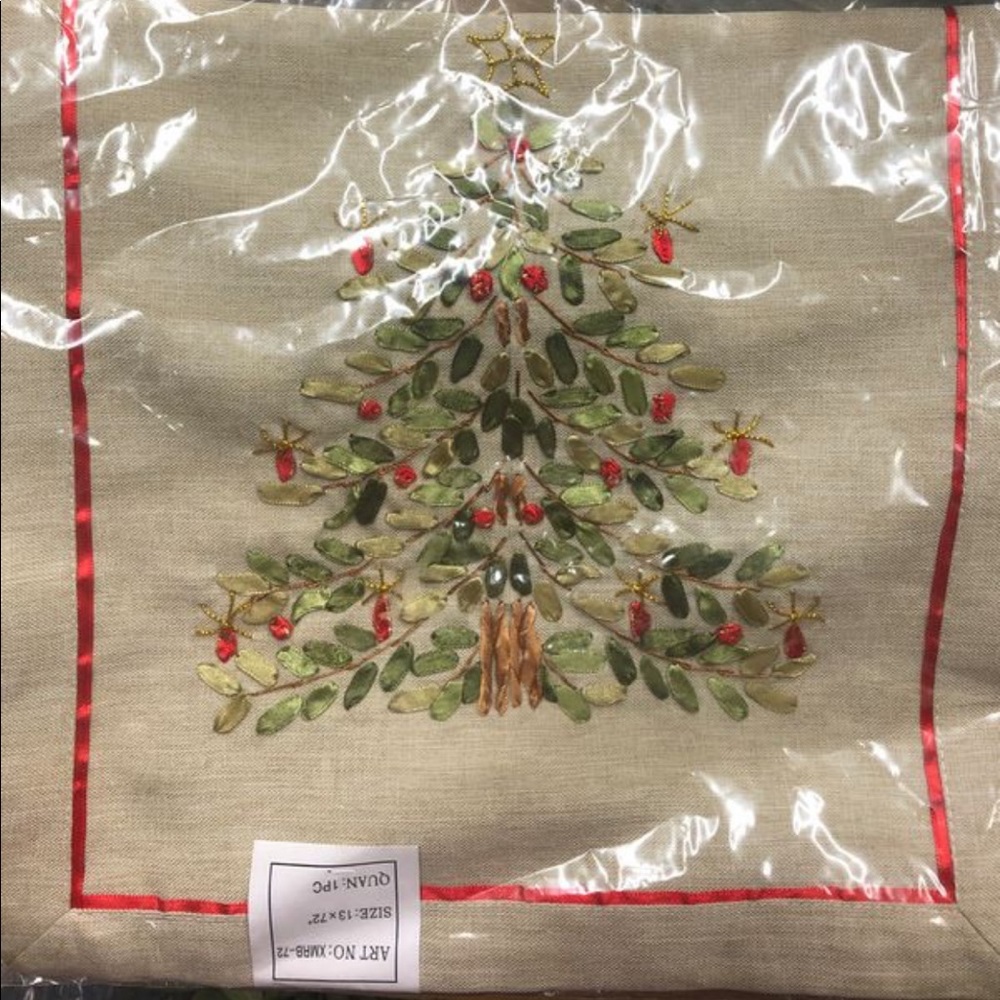 Christmas Tree Table Runner